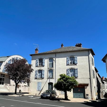 French Holiday Accommodation Bort-les-Orgues Extérieur photo